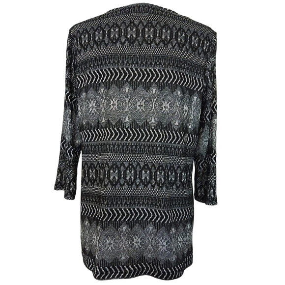 Chico's Black Silver Abstract Metallic 3/4 Sleeve Lined V-Neck Top Shimmering - Picture 2 of 8